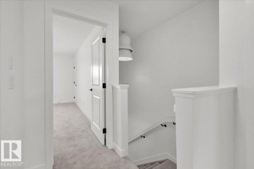 1309 Keswick Drive, Edmonton, AB - Indoor Photo Showing Other Room