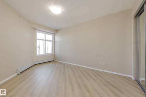 404 6070 Schonsee Way, Edmonton, AB - Indoor Photo Showing Other Room