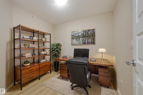 404 6070 Schonsee Way, Edmonton, AB - Indoor Photo Showing Office