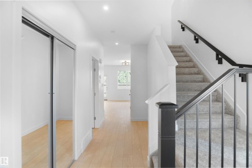 22932 82 Avenue, Edmonton, AB - Indoor Photo Showing Other Room