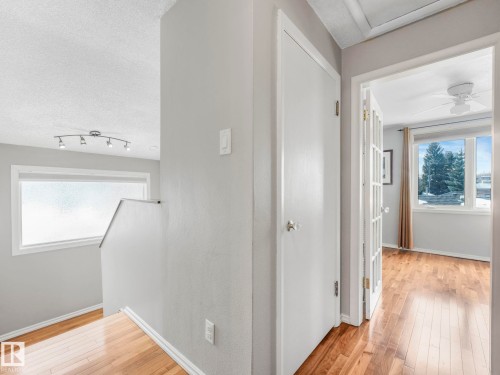 7653 91 Avenue, Edmonton, AB - Indoor Photo Showing Other Room