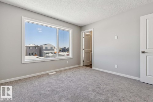 306 Hawthorn Way, Leduc, AB - Indoor Photo Showing Other Room