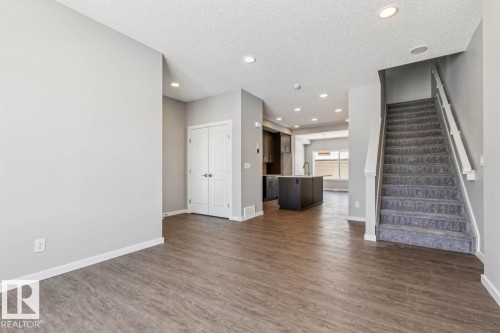 306 Hawthorn Way, Leduc, AB - Indoor Photo Showing Other Room