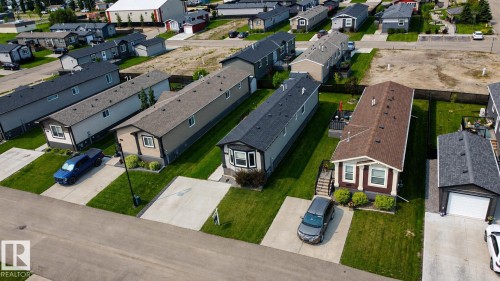 18 Aspen Avenue   Morinville, AB T8R 2P7