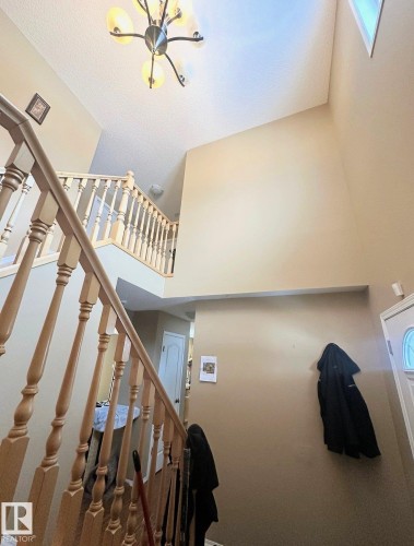 1750 Tomlinson Common, Edmonton, AB - Indoor Photo Showing Other Room