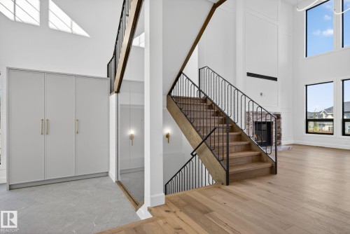 4706 Knight Close, Edmonton, AB - Indoor Photo Showing Other Room