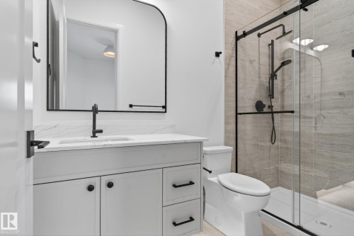 4706 Knight Close, Edmonton, AB - Indoor Photo Showing Bathroom