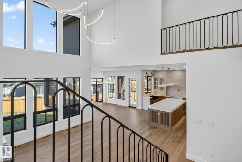 4706 Knight Close, Edmonton, AB - Indoor Photo Showing Other Room