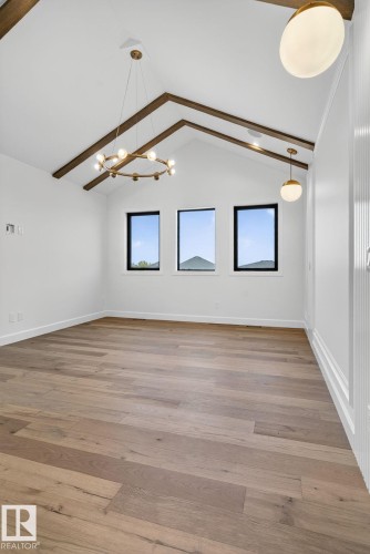 4706 Knight Close, Edmonton, AB - Indoor Photo Showing Other Room