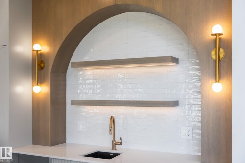 4706 Knight Close, Edmonton, AB - Indoor Photo Showing Other Room