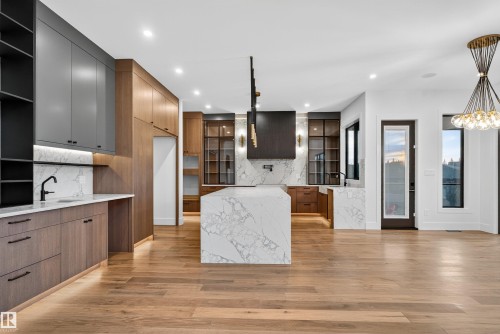 4712 Knight Close, Edmonton, AB - Indoor Photo Showing Kitchen