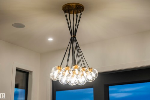 4712 Knight Close, Edmonton, AB - Indoor Photo Showing Other Room