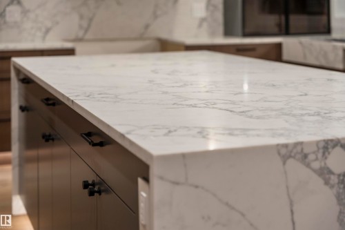 4712 Knight Close, Edmonton, AB - Indoor