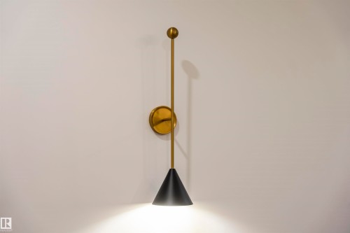 4712 Knight Close, Edmonton, AB - Indoor Photo Showing Other Room