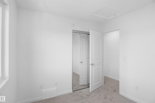 53 525 Secord Boulevard, Edmonton, AB - Indoor Photo Showing Other Room