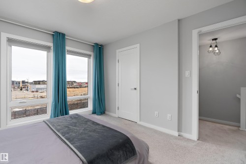 1758 Keene Crescent, Edmonton, AB - Indoor Photo Showing Bedroom