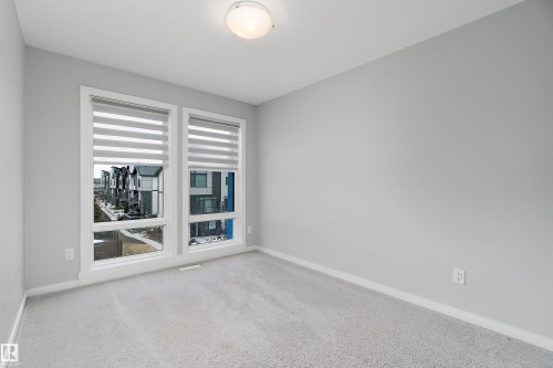 1758 Keene Crescent, Edmonton, AB - Indoor Photo Showing Other Room