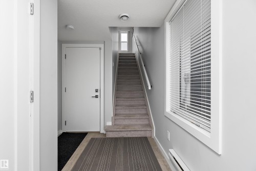 1758 Keene Crescent, Edmonton, AB - Indoor Photo Showing Other Room