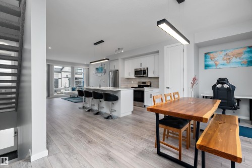 1758 Keene Crescent, Edmonton, AB - Indoor