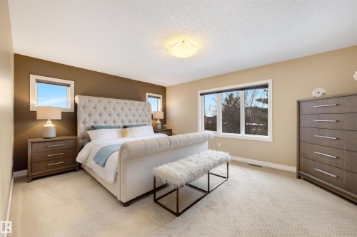 6011 Maynard Way, Edmonton, AB - Indoor Photo Showing Bedroom