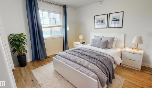 3885 Gallinger Loop, Edmonton, AB - Indoor Photo Showing Bedroom