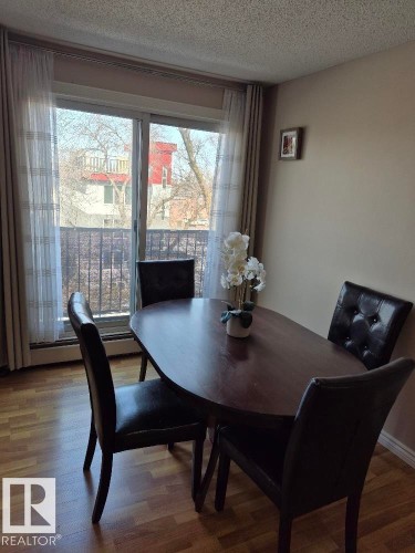 402 9323 105 Ave, Edmonton, AB - Indoor Photo Showing Dining Room