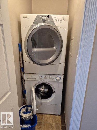 402 9323 105 Ave, Edmonton, AB - Indoor Photo Showing Laundry Room