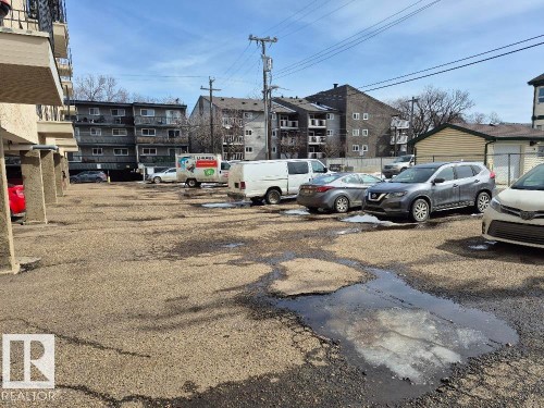 402 9323 105 Ave, Edmonton, AB - Outdoor