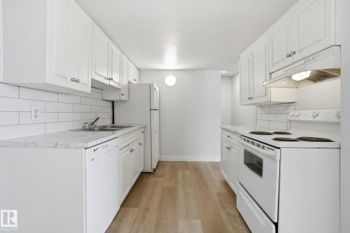 308 2908 116A Avenue, Edmonton, AB - Indoor Photo Showing Kitchen With Double Sink