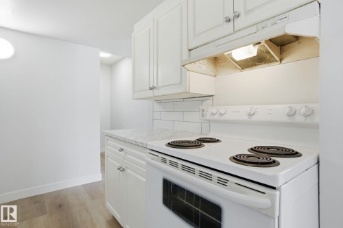 308 2908 116A Avenue, Edmonton, AB - Indoor Photo Showing Kitchen