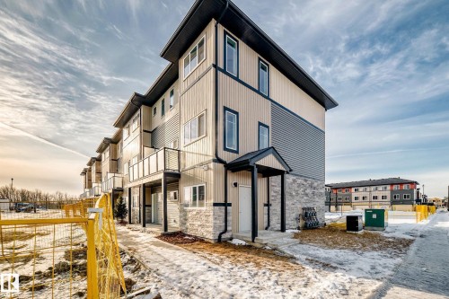 48 18120 28 AV SW  Edmonton, AB T6W 4V2