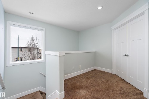 598 Tamarack Road, Edmonton, AB - Indoor Photo Showing Other Room