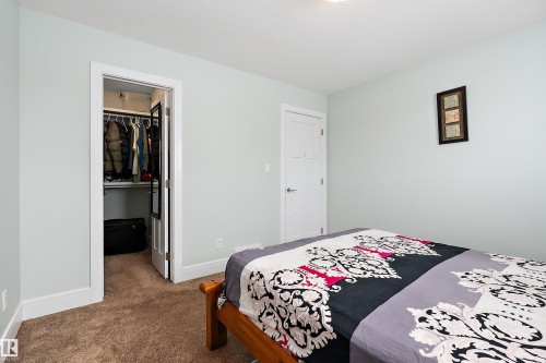 598 Tamarack Road, Edmonton, AB - Indoor Photo Showing Bedroom