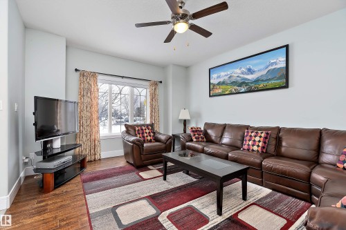 598 Tamarack Road, Edmonton, AB - Indoor Photo Showing Living Room
