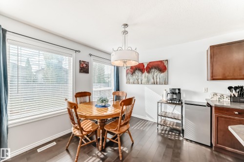 6003 48 Avenue, Beaumont, AB - Indoor Photo Showing Dining Room