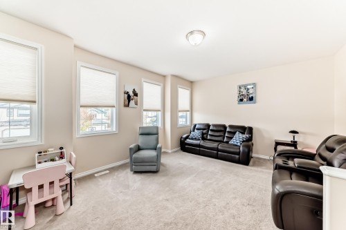 6003 48 Avenue, Beaumont, AB - Indoor