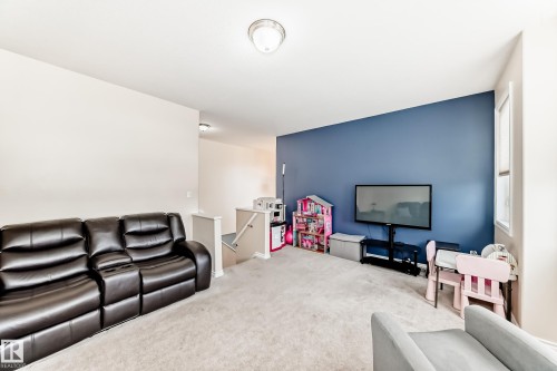 6003 48 Avenue, Beaumont, AB - Indoor Photo Showing Other Room