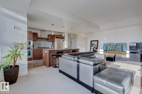 313 2510 109 Street, Edmonton, AB - Indoor