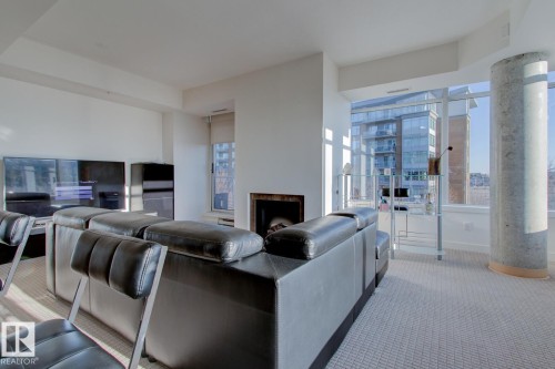 313 2510 109 Street, Edmonton, AB - Indoor Photo Showing Other Room