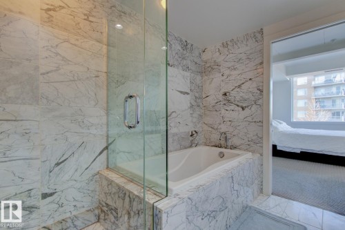 313 2510 109 Street, Edmonton, AB - Indoor Photo Showing Bathroom