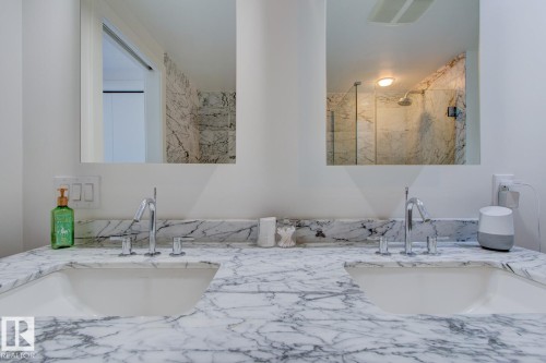 313 2510 109 Street, Edmonton, AB - Indoor Photo Showing Bathroom