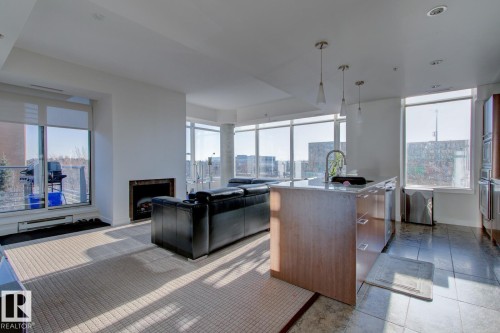 313 2510 109 Street, Edmonton, AB - Indoor Photo Showing Other Room