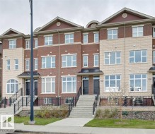 1647 CUNNINGHAM Way  Edmonton, AB T6W 0V8