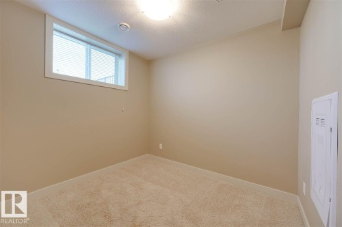 1647 Cunningham Way, Edmonton, AB - Indoor Photo Showing Other Room