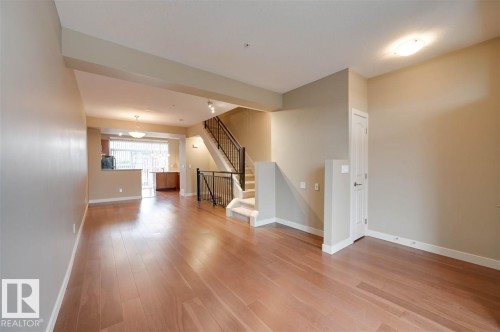 1647 Cunningham Way, Edmonton, AB - Indoor Photo Showing Other Room