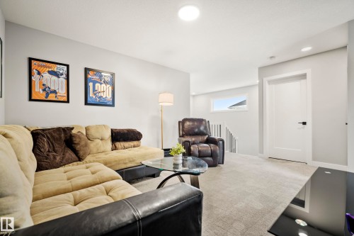 20 Roberts Close, Leduc, AB - Indoor Photo Showing Living Room