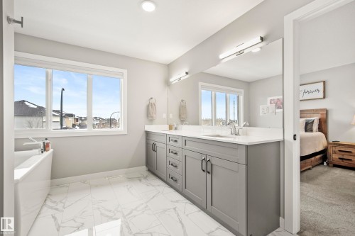 20 Roberts Close, Leduc, AB - Indoor Photo Showing Bathroom