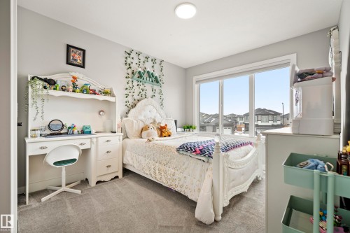 20 Roberts Close, Leduc, AB - Indoor Photo Showing Bedroom