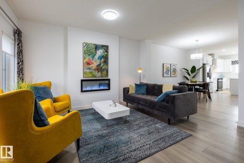 20818 15A Avenue, Edmonton, AB - Indoor Photo Showing Living Room