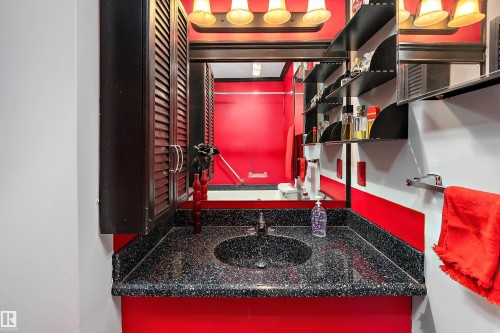 401 10335 118 Street, Edmonton, AB - Indoor